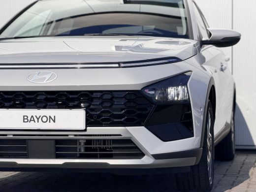 Hyundai Bayon 1.0 T-GDI Premium / Stoel- & Stuurverwarming / Climate Control / Cruise Control / LED Verlichting... ActivLease financial lease