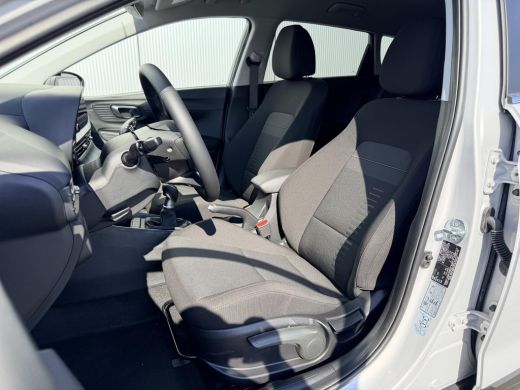 Hyundai Bayon 1.0 T-GDI Premium / Stoel- & Stuurverwarming / Climate Control / Cruise Control / LED Verlichting... ActivLease financial lease