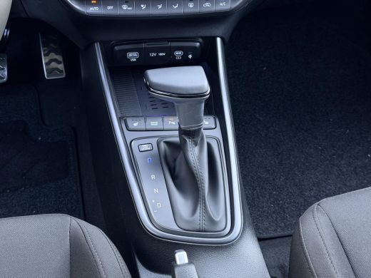 Hyundai Bayon 1.0 T-GDI Premium Automaat / Automaat / LED Verlichting / Stoel- & Stuurverwarming / Keyless / Cl... ActivLease financial lease