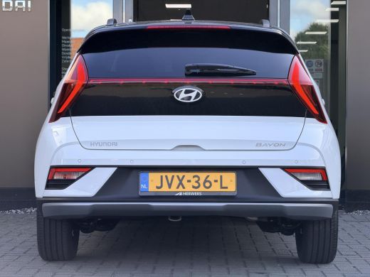Hyundai Bayon 1.0 T-GDI Premium Automaat / Automaat / LED Verlichting / Stoel- & Stuurverwarming / Keyless / Cl... ActivLease financial lease