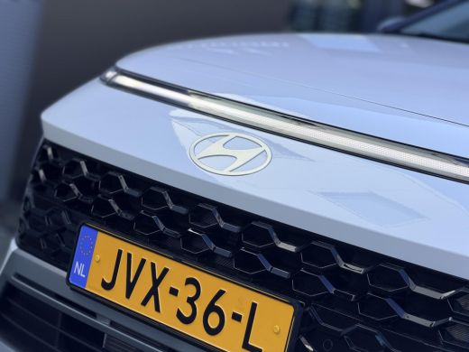 Hyundai Bayon 1.0 T-GDI Premium Automaat / Automaat / LED Verlichting / Stoel- & Stuurverwarming / Keyless / Cl... ActivLease financial lease