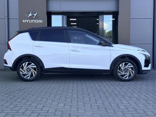 Hyundai Bayon 1.0 T-GDI Premium Automaat / Automaat / LED Verlichting / Stoel- & Stuurverwarming / Keyless / Cl... ActivLease financial lease