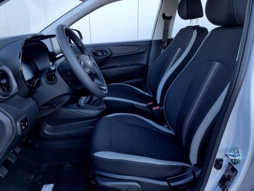 Hyundai i10 1.0 Comfort / Navigatie / Achteruitrijcamera / Parkeersensoren Achter / Airco / Cruise Control / ... ActivLease financial lease