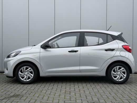 Hyundai i10 1.0 Comfort / Navigatie / Achteruitrijcamera / Parkeersensoren Achter / Airco / Cruise Control / ... ActivLease financial lease