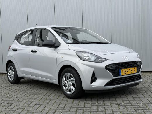 Hyundai i10 1.0 Comfort / Navigatie / Achteruitrijcamera / Parkeersensoren Achter / Airco / Cruise Control / ... ActivLease financial lease