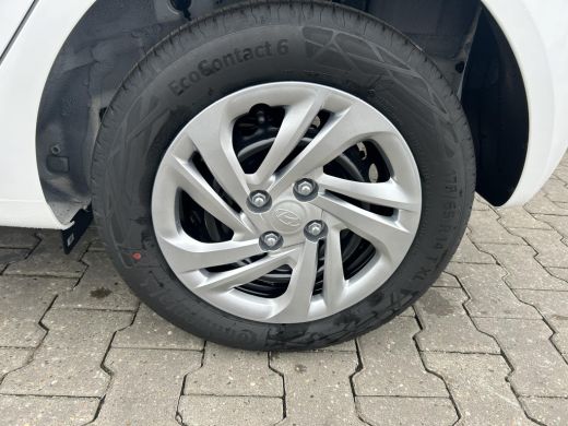 Hyundai i10 1.0 Premium / Navigatie / Cruise Control / ActivLease financial lease