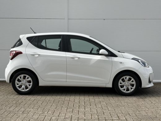 Hyundai i10 1.0i Comfort / Airco / Cruise control / ActivLease financial lease
