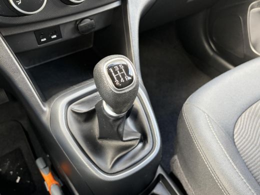 Hyundai i10 1.0i Comfort / Airco / Cruise control / ActivLease financial lease