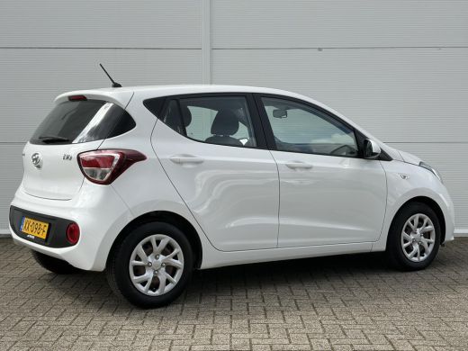 Hyundai i10 1.0i Comfort / Airco / Cruise control / ActivLease financial lease