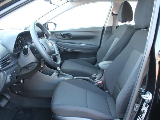 Hyundai i20 1.0 T-GDI Comfort Smart / Navigatie + Apple Carplay/Android Auto / Cruise Control / Airco / Achte... ActivLease financial lease