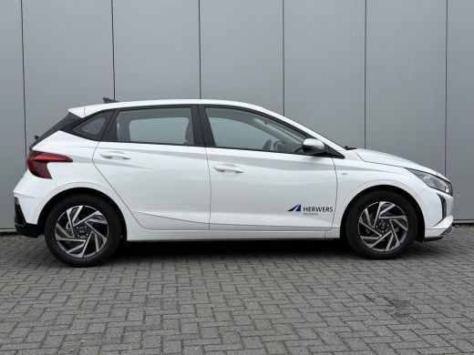 Hyundai i20 1.0 T-GDI Comfort Smart / Navigatie / Dodehoekdetectie / Achteruitrijcamera / Elek. Ramen Voor + ... ActivLease financial lease
