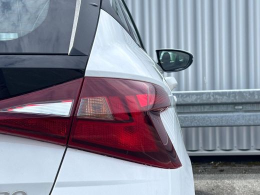 Hyundai i20 1.0 T-GDI E-Motion / Navigatie / Apple & Android carplay / Airco / Achteruitrijcamera / ActivLease financial lease
