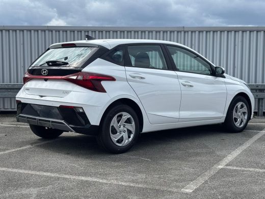 Hyundai i20 1.0 T-GDI E-Motion / Navigatie / Apple & Android carplay / Airco / Achteruitrijcamera / ActivLease financial lease