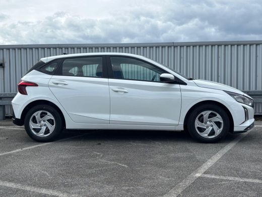 Hyundai i20 1.0 T-GDI E-Motion / Navigatie / Apple & Android carplay / Airco / Achteruitrijcamera / ActivLease financial lease