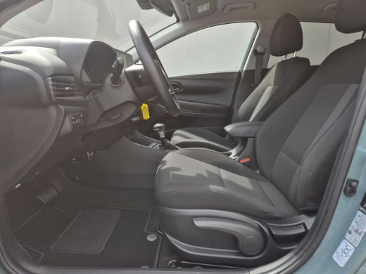 Hyundai i20 1.0 T-GDI Premium / Fabrieksgarantie tot 03-2030 / Dealer onderhouden / Stuur- & Stoel verwarming... ActivLease financial lease