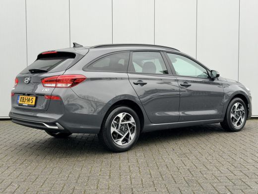 Hyundai i30 1.0 T-GDi Comfort / Navigatie / Climate Control / Cruise Control / Achteruitrijcamera / ActivLease financial lease