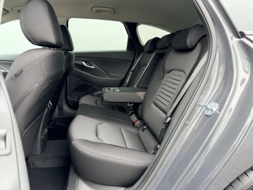 Hyundai i30 1.0 T-GDi Comfort / Navigatie / Climate Control / Cruise Control / Achteruitrijcamera / ActivLease financial lease