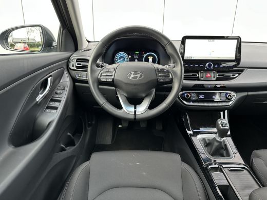 Hyundai i30 1.0 T-GDi MHEV Comfort / Demo Deal / Navigatie / Climate & Cruise Control / 8 Inch Multimediasche... ActivLease financial lease