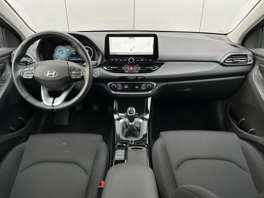 Hyundai i30 1.0 T-GDi MHEV Comfort / Demo Deal / Navigatie / Climate & Cruise Control / 8 Inch Multimediasche... ActivLease financial lease
