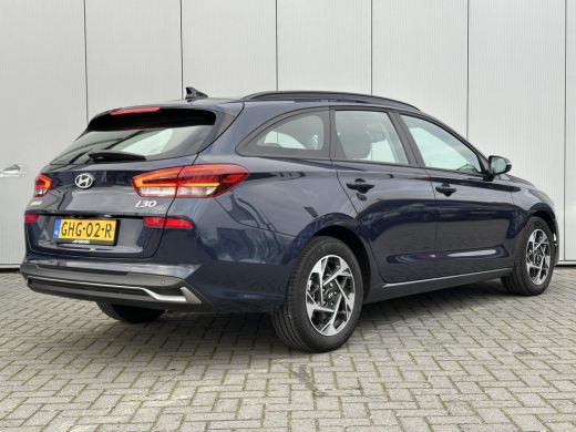Hyundai i30 1.0 T-GDi MHEV Comfort / Demo Deal / Navigatie / Climate & Cruise Control / 8 Inch Multimediasche... ActivLease financial lease