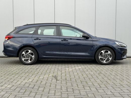 Hyundai i30 1.0 T-GDi MHEV Comfort / Demo Deal / Navigatie / Climate & Cruise Control / 8 Inch Multimediasche... ActivLease financial lease