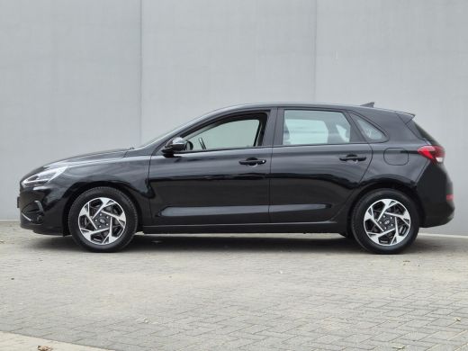 Hyundai i30 1.0 T-GDi MHEV Comfort / Fabrieksgarantie tot 07-2029 / Dealer onderhouden / All season banden / ... ActivLease financial lease