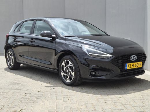 Hyundai i30 1.0 T-GDi MHEV Comfort / Fabrieksgarantie tot 07-2029 / Dealer onderhouden / All season banden / ... ActivLease financial lease
