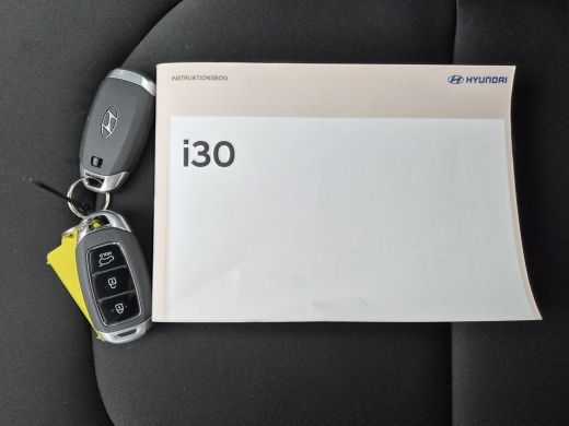 Hyundai i30 1.0 T-GDi MHEV Comfort / Fabrieksgarantie tot 07-2029 / Dealer onderhouden / All season banden / ... ActivLease financial lease