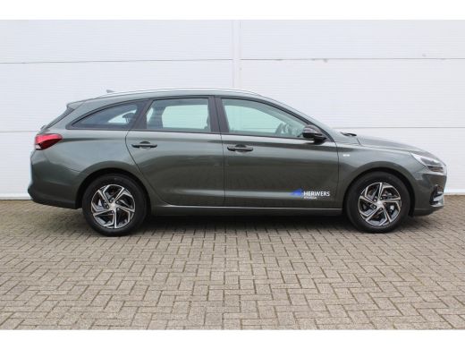 Hyundai i30 1.0 T-GDi MHEV Comfort Smart / Navigatie + Apple Carplay/Android Auto / Climate Control / Achteru... ActivLease financial lease