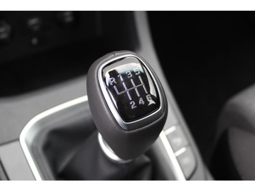Hyundai i30 1.0 T-GDi MHEV Comfort Smart / Navigatie + Apple Carplay/Android Auto / Climate Control / Achteru... ActivLease financial lease