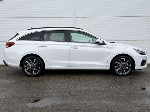 Hyundai i30 1.6 T-GDi Premium ** Nieuw uit voorraad leverbaar ** ActivLease financial lease