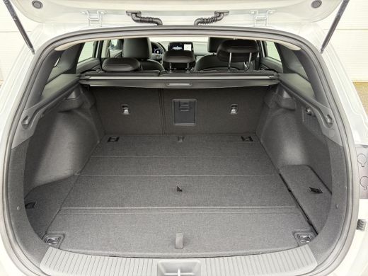 Hyundai i30 1.6 T-GDi Premium ** Nieuw uit voorraad leverbaar ** ActivLease financial lease