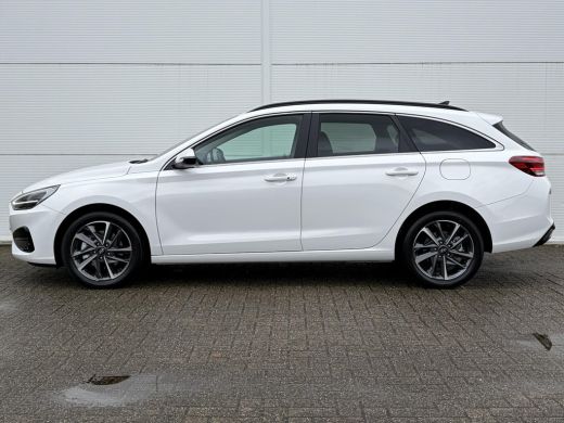 Hyundai i30 1.6 T-GDi Premium ** Nieuw uit voorraad leverbaar ** ActivLease financial lease