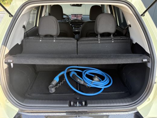 Hyundai Inster Evolve 49 kWh | Apple Carplay/Android Auto | Autonomous Emergency Braking | Buttercream Yellow ActivLease financial lease