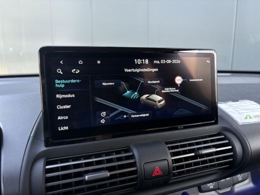 Hyundai Inster Evolve 49 kWh | Apple Carplay/Android Auto | Autonomous Emergency Braking | Buttercream Yellow ActivLease financial lease
