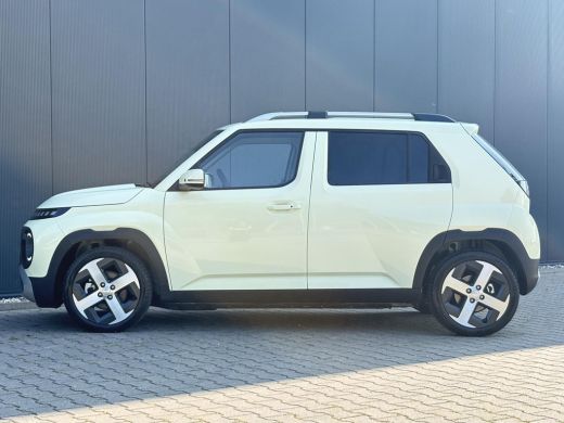 Hyundai Inster Evolve 49 kWh | Apple Carplay/Android Auto | Autonomous Emergency Braking | Buttercream Yellow ActivLease financial lease