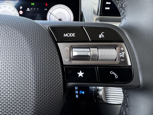 Hyundai Inster Evolve 49 kWh / Snel Leverbaar / Adaptive Cruise / Keyless / Navigatie / ActivLease financial lease