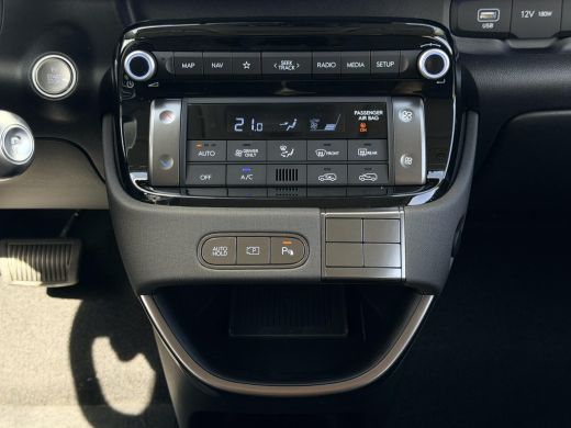 Hyundai Inster Evolve 49 kWh LED Verlichting / 17 Inch / Dynamische Navigatie / Achteruitrijcamera / Parkeersens... ActivLease financial lease
