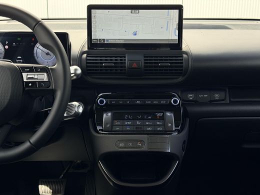 Hyundai Inster Evolve 49 kWh LED Verlichting / 17 Inch / Dynamische Navigatie / Achteruitrijcamera / Parkeersens... ActivLease financial lease
