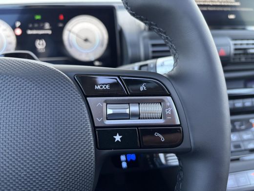 Hyundai Inster Evolve Sky 49 kWh /Winter & Tech Pack /Apple Carplay & Android Auto / Adaptieve Cruise control/ A... ActivLease financial lease