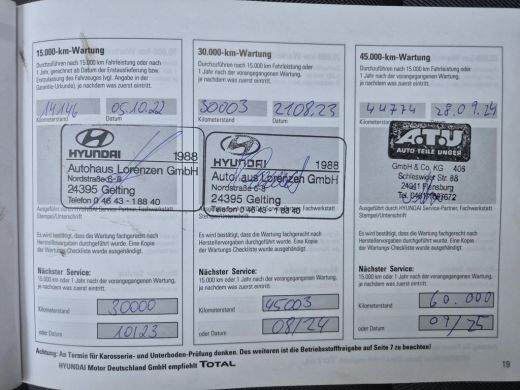 Hyundai IONIQ 1.6 GDi PHEV Comfort / SOH 95.9% / All season banden / Stuur- & Stoelverwarming / Navigatie via A... ActivLease financial lease
