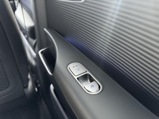 Hyundai IONIQ 6 Connect 53 kWh * NU MET 15000,- KORTING* NIEUW UIT VOORRAAD LEVERBAAR* ActivLease financial lease