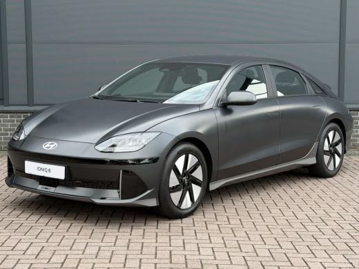 Hyundai IONIQ 6 Style 53 kWh / Rijklaarprijs / Snel Leverbaar maar Beperkt Leverbaar / Dyamische Navigatie / Adap... ActivLease financial lease
