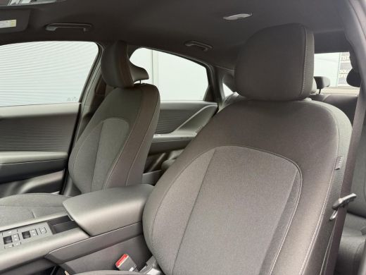 Hyundai IONIQ 6 Style 53 kWh / Rijklaarprijs / Snel Leverbaar maar Beperkt Leverbaar / Dyamische Navigatie / Adap... ActivLease financial lease