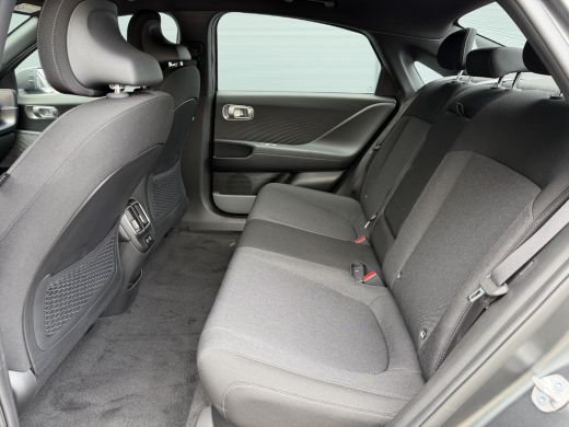 Hyundai IONIQ 6 Style 53 kWh / Rijklaarprijs / Snel Leverbaar maar Beperkt Leverbaar / Dyamische Navigatie / Adap... ActivLease financial lease