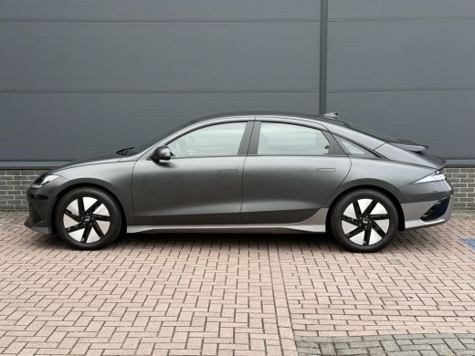Hyundai IONIQ 6 Style 53 kWh / Rijklaarprijs / Snel Leverbaar maar Beperkt Leverbaar / Dyamische Navigatie / Adap... ActivLease financial lease