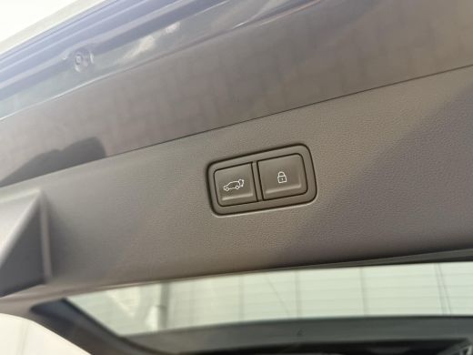 Hyundai IONIQ 9 9 Lounge AWD 6p. 110.3 kWh / 6 persoons / Full option / 21" Lm velgen / Pano dak / Fabrieksgarant... ActivLease financial lease