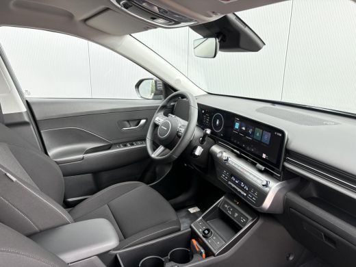 Hyundai Kona 1.6 GDI HEV Comfort + 18 inch wielen / Uit Voorraad Leverbaar / Navigatie / Airco / ActivLease financial lease