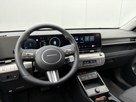 Hyundai Kona 1.6 GDI HEV Comfort + 18 inch wielen / Uit Voorraad Leverbaar / Navigatie / Airco / ActivLease financial lease