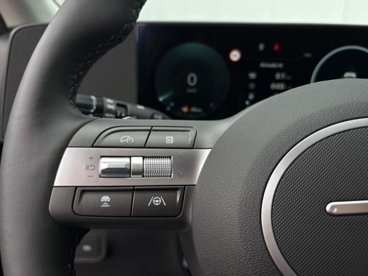 Hyundai Kona 1.6 GDI HEV Comfort Plus / Stoelverwarming voor en achter / Stuurverwarming / Navigatie / Apple C... ActivLease financial lease
